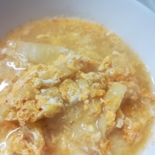 白菜と卵のキムチスープ